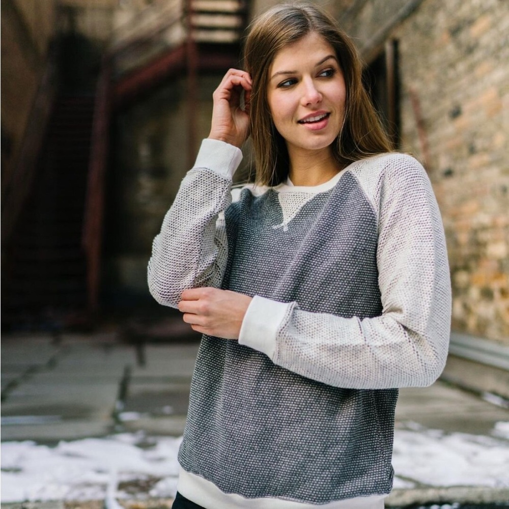 NWT XL Zyia Binary Crew Neck Sweatshirt
